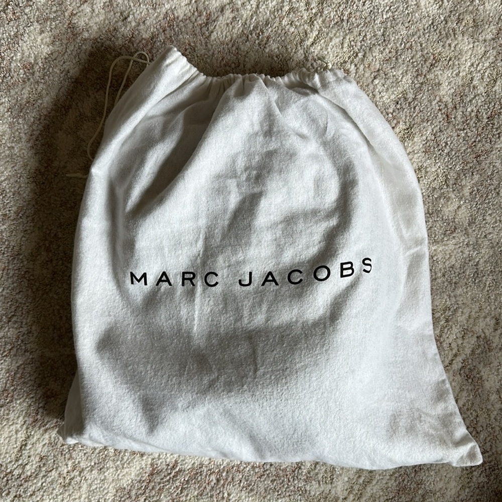 Marc Jacob’s Turnlock Bag, Olive Green, Buttery Soft, Good Condition. - Picture 6 of 6